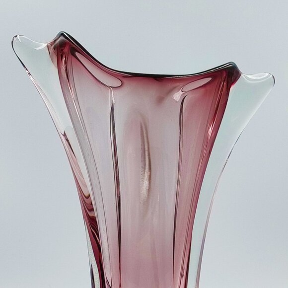 1970s Luxury Handcrafted Pink Vase in Murano Glass. Made in Italy - Picture 8 of 9